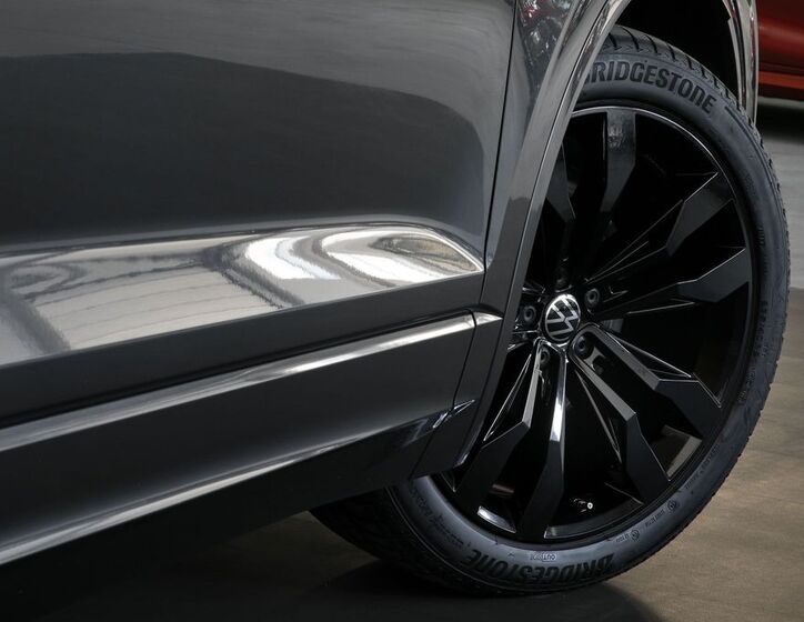 Volkswagen Touareg 12