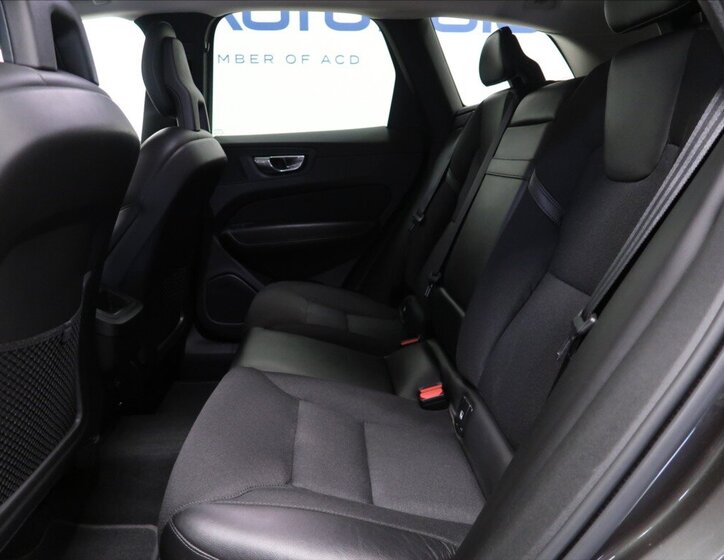 Volvo XC60 SUV 2,0 l 140 kw