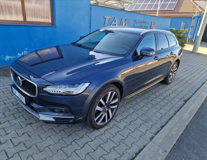 Volvo V90 Kombi 2,0 l 145 kw