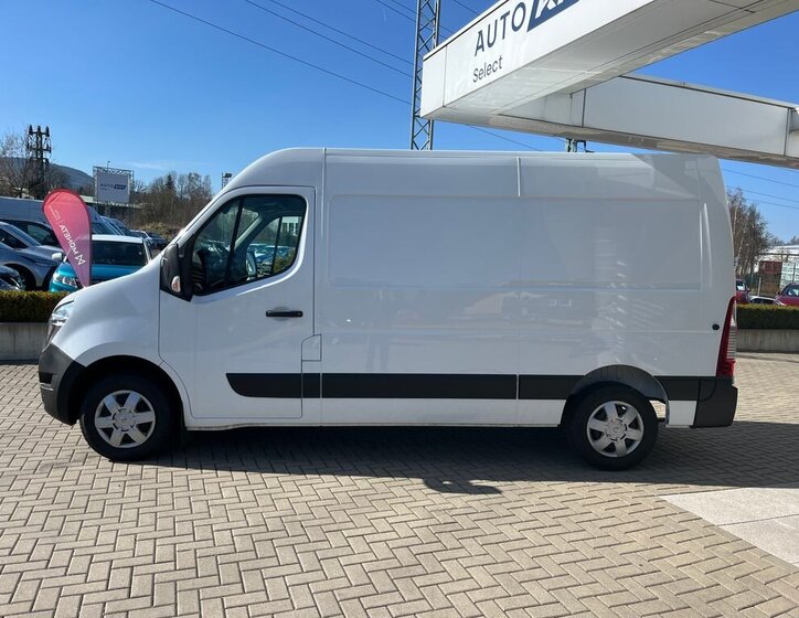 Nissan Interstar Skříň 2,3 l 100 kw