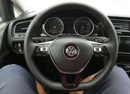 Volkswagen Golf 33