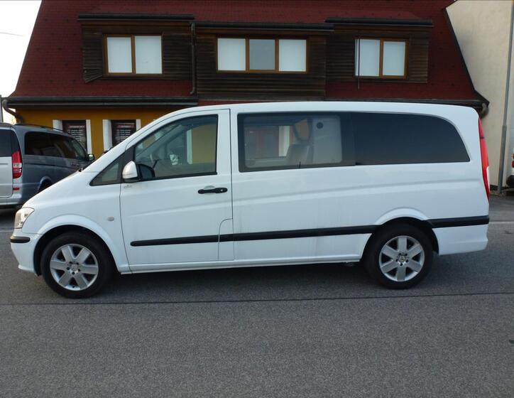 Mercedes-Benz Vito 12