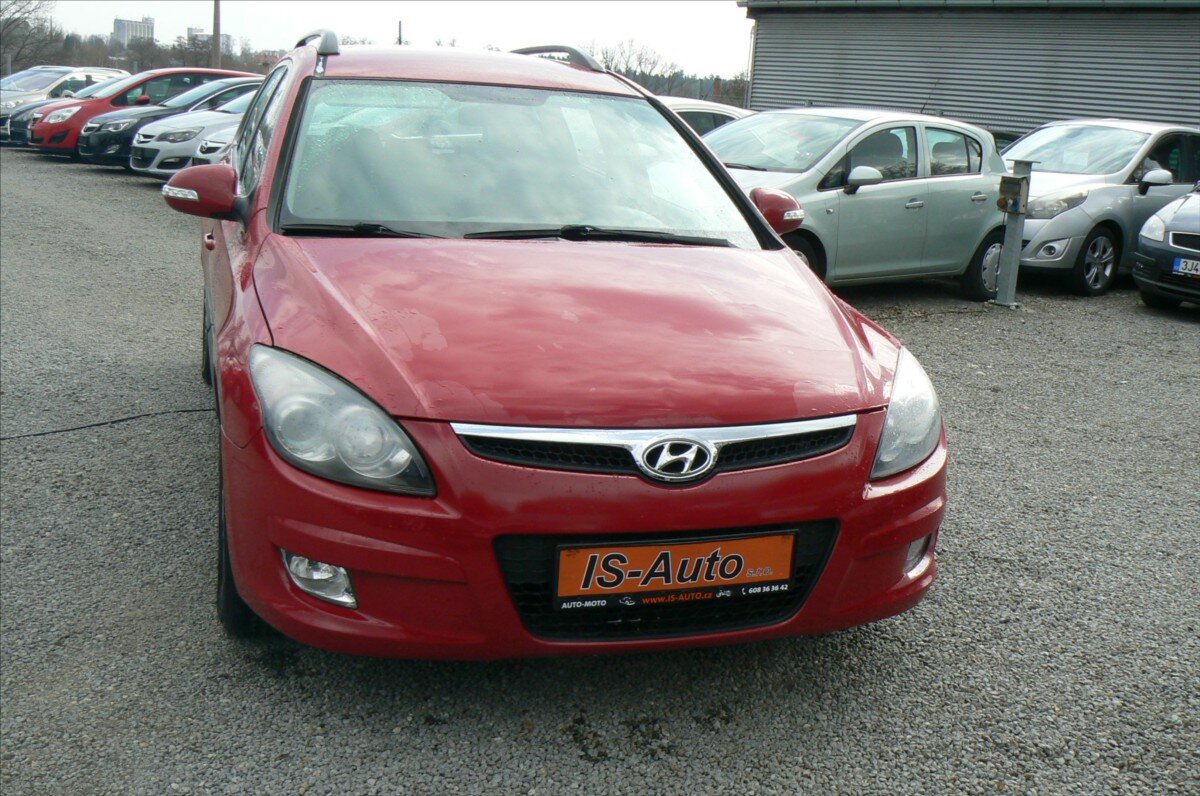 Hyundai i30 Kombi 1,6 l 92 kw