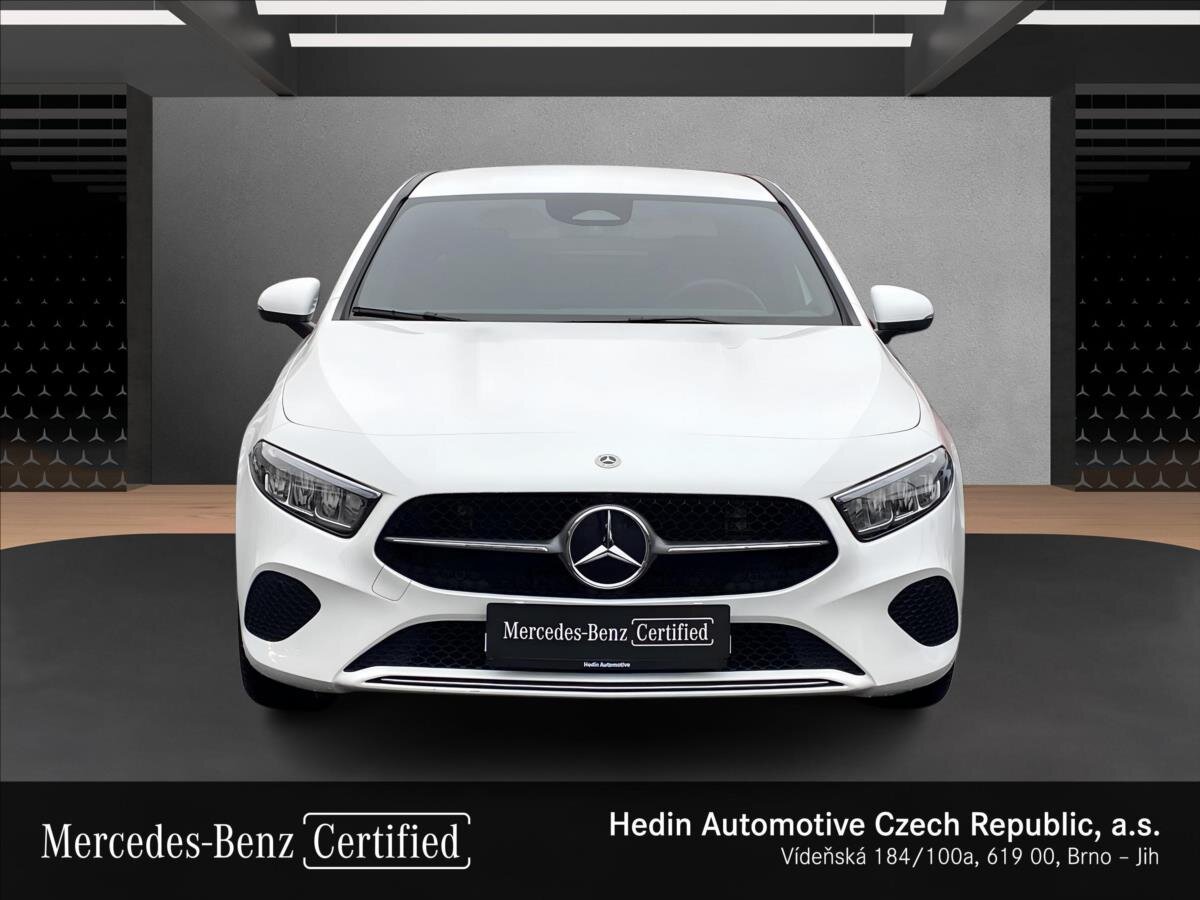 Mercedes-Benz Třídy A Sedan / Limuzína 1,3 l 100 kw