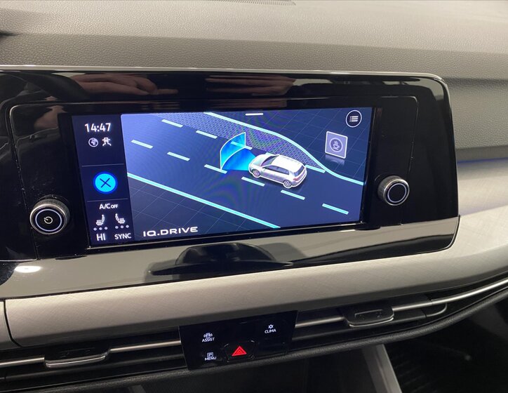 Volkswagen Golf Hatchback 999,0 81 kw