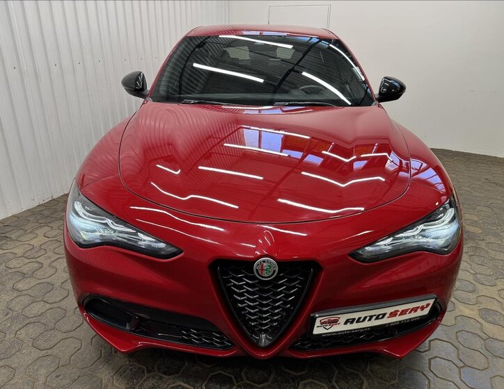 Alfa Romeo Stelvio SUV / Terénní 2,1 l 154 kw