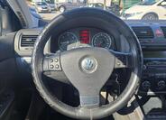 Volkswagen Golf 13
