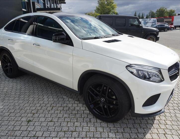 Mercedes-Benz GLE 1
