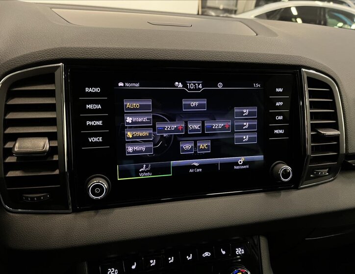 Škoda Karoq SUV / Terénní 1,5 l 110 kw