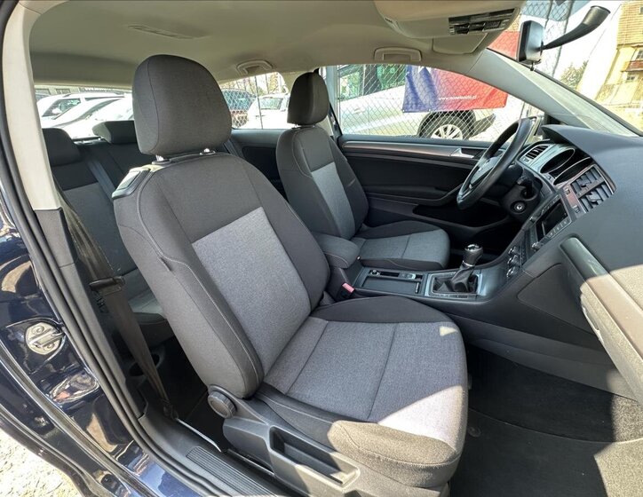 Volkswagen Golf Hatchback 1,2 l 63 kw