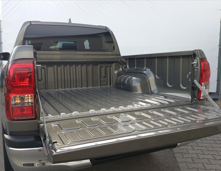 Toyota Hilux Pick-up 2,8 l 150 kw