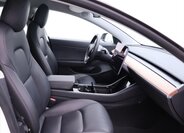 Tesla Model 3 Sedan 0,0 324 kw