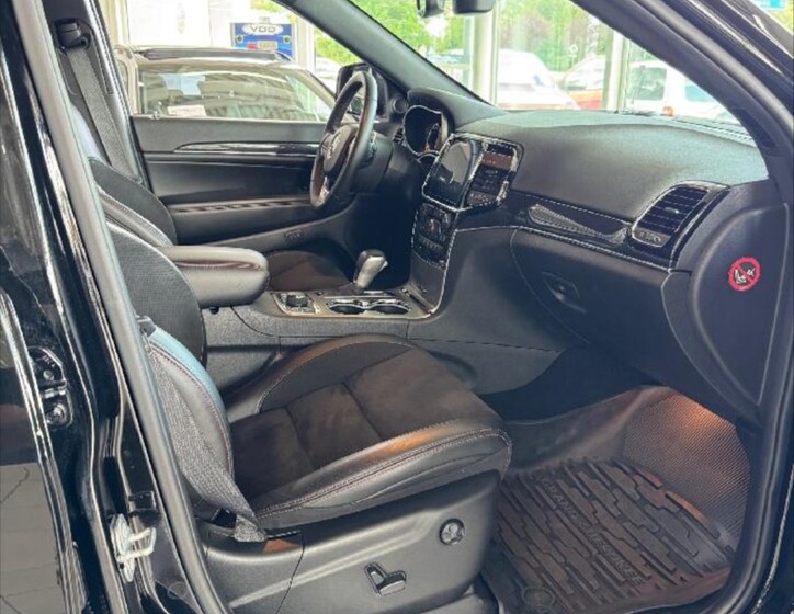 Jeep Grand Cherokee 7