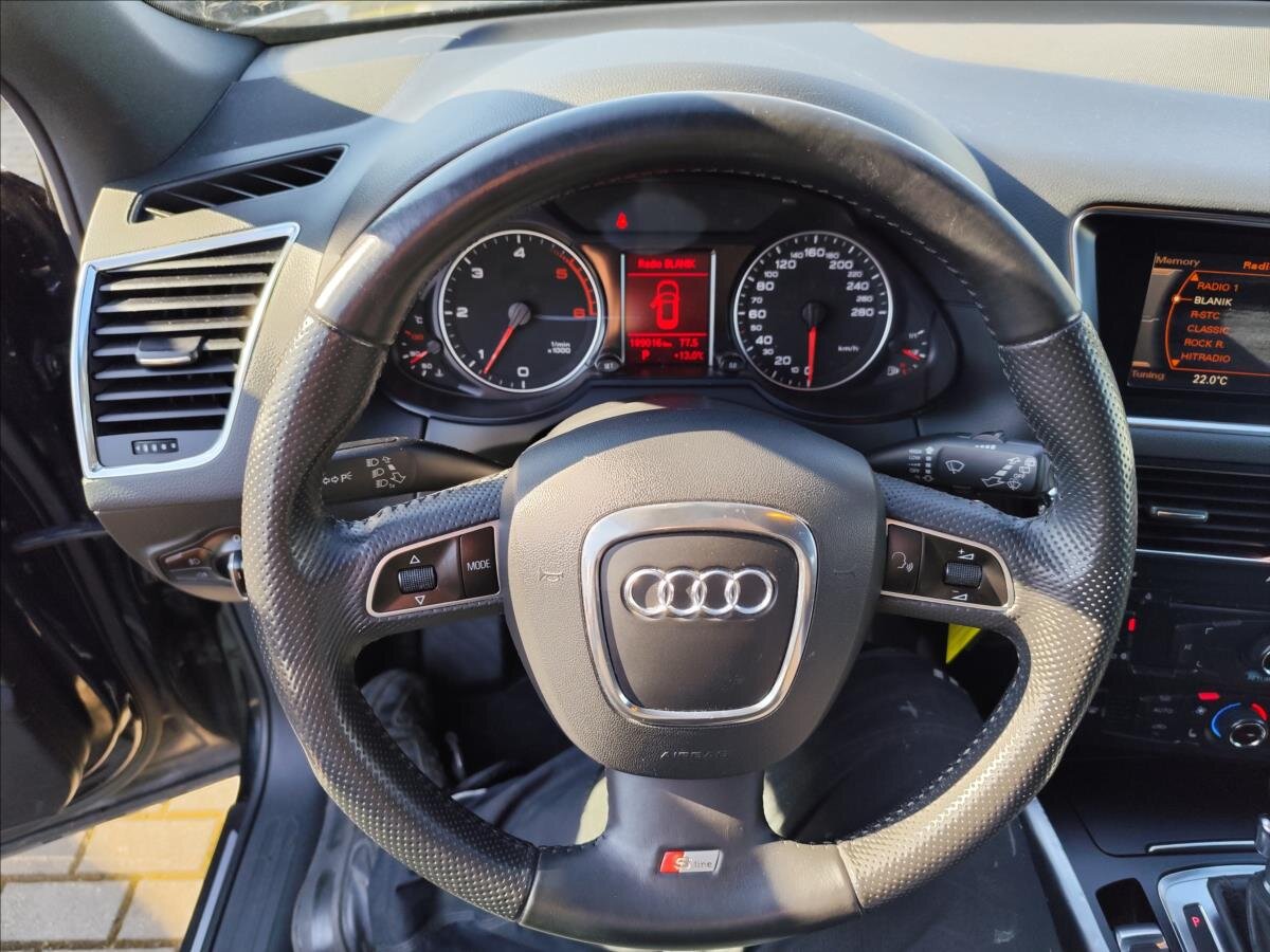 Audi Q5 Kombi 3,0 l 176 kw