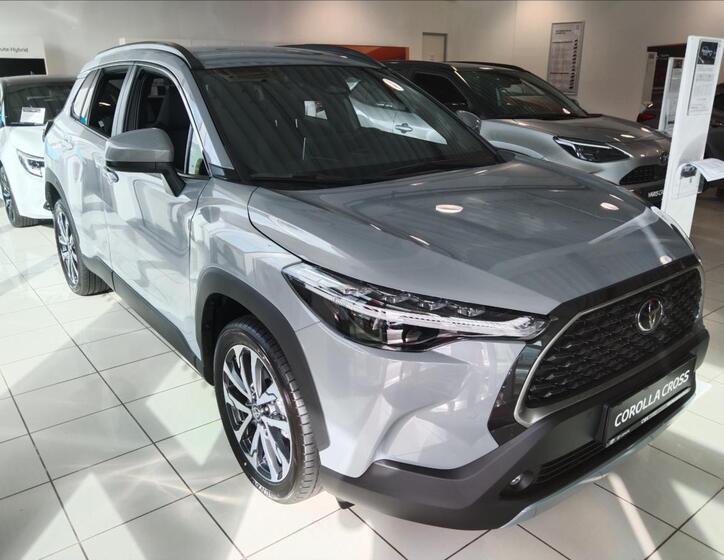 Toyota Corolla Cross 1