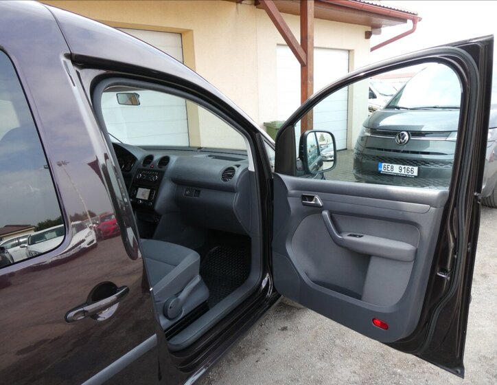 Volkswagen Caddy Kombi 1,6 l 75 kw