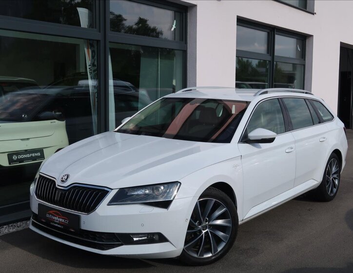 Škoda Superb 1