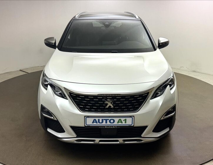 Peugeot 5008 SUV 2,0 l 133 kw