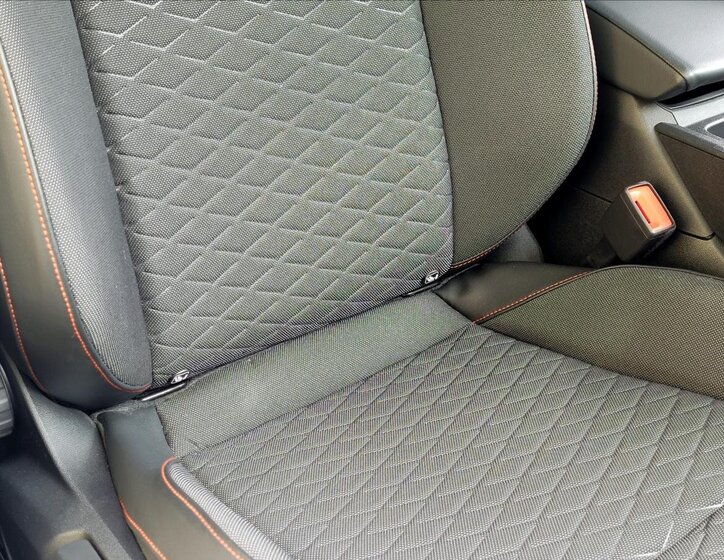 Seat Leon Hatchback 1,5 l 110 kw