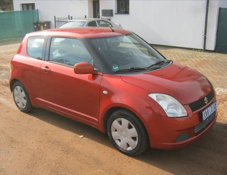 Suzuki Swift Hatchback 1,3 l 67 kw