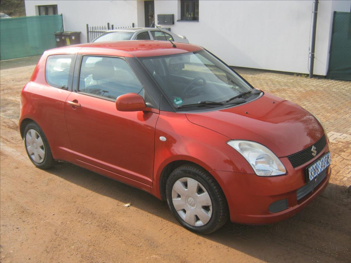 Suzuki Swift Hatchback 1,3 l 67 kw