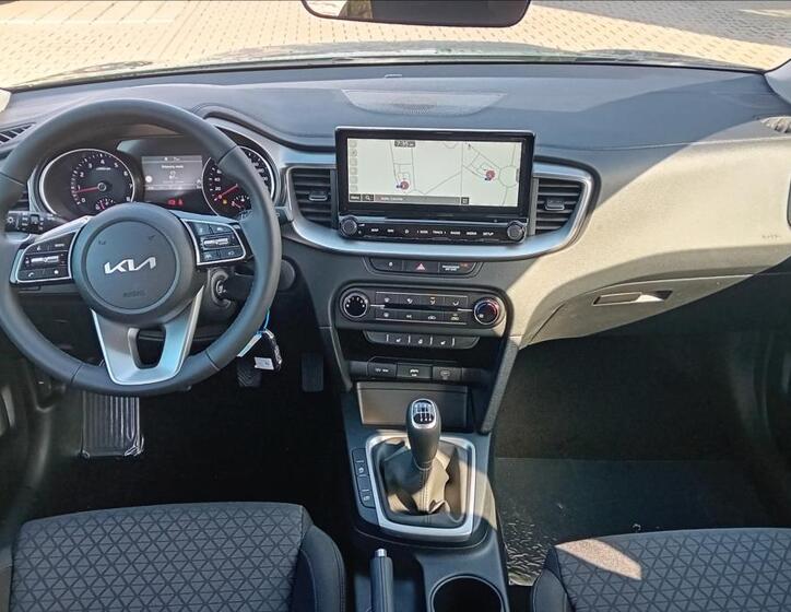 KIA Ceed 10