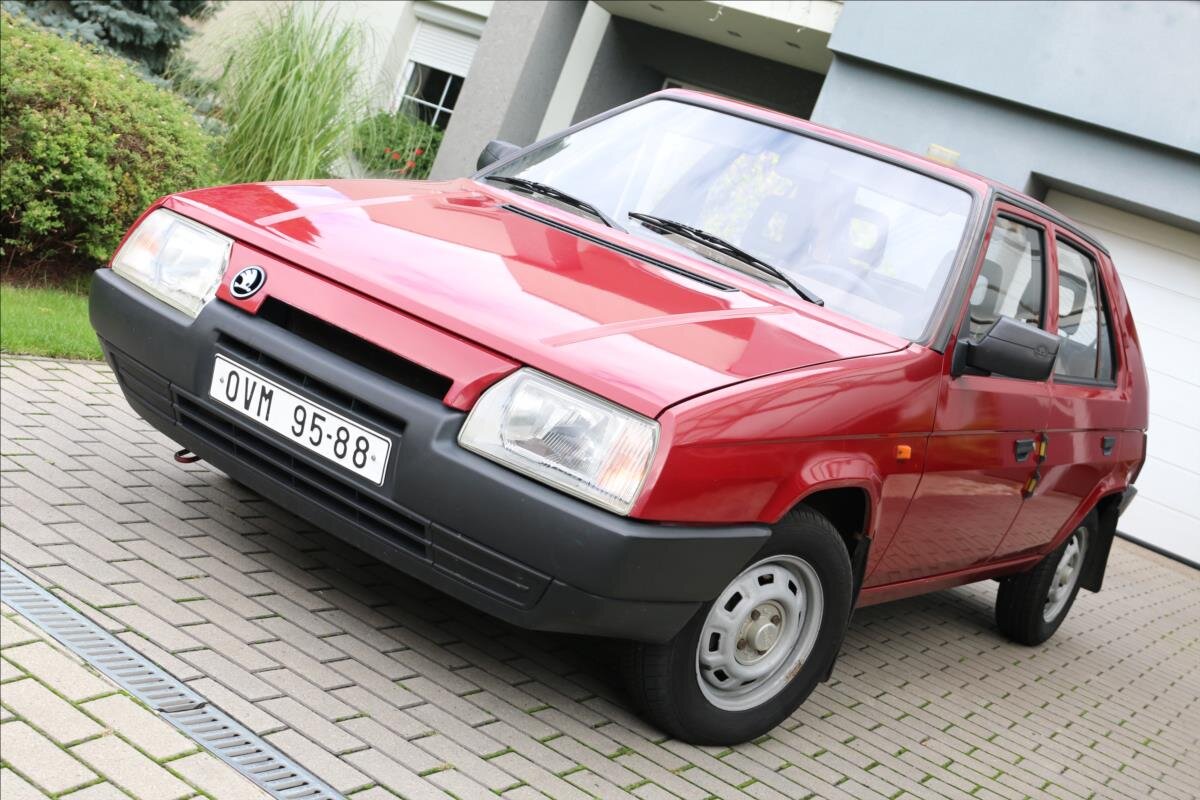 Škoda Favorit Hatchback 1,3 l 46 kw