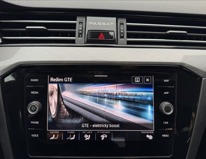 Volkswagen Passat Kombi 1,4 l 0