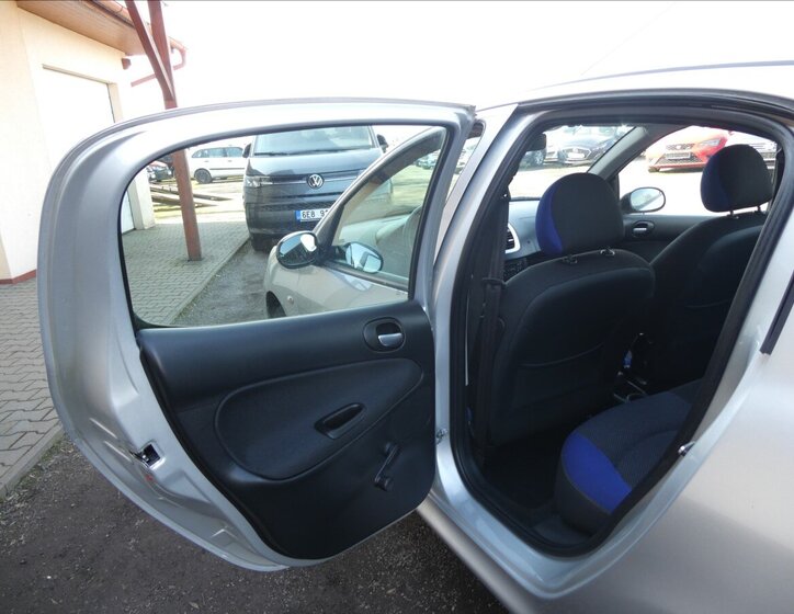 Peugeot 206 Hatchback 1,1 l 44 kw