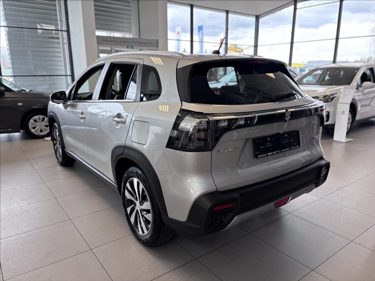 Suzuki S-Cross SUV / Terénní 1,4 l 81 kw