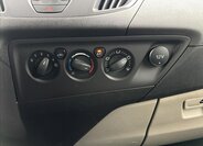 Ford Tourneo Custom 33