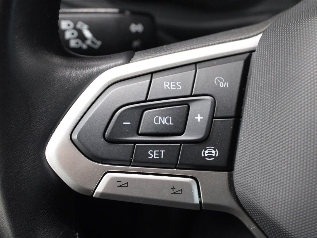 Volkswagen Caravelle Kombi 2,0 l 110 kw