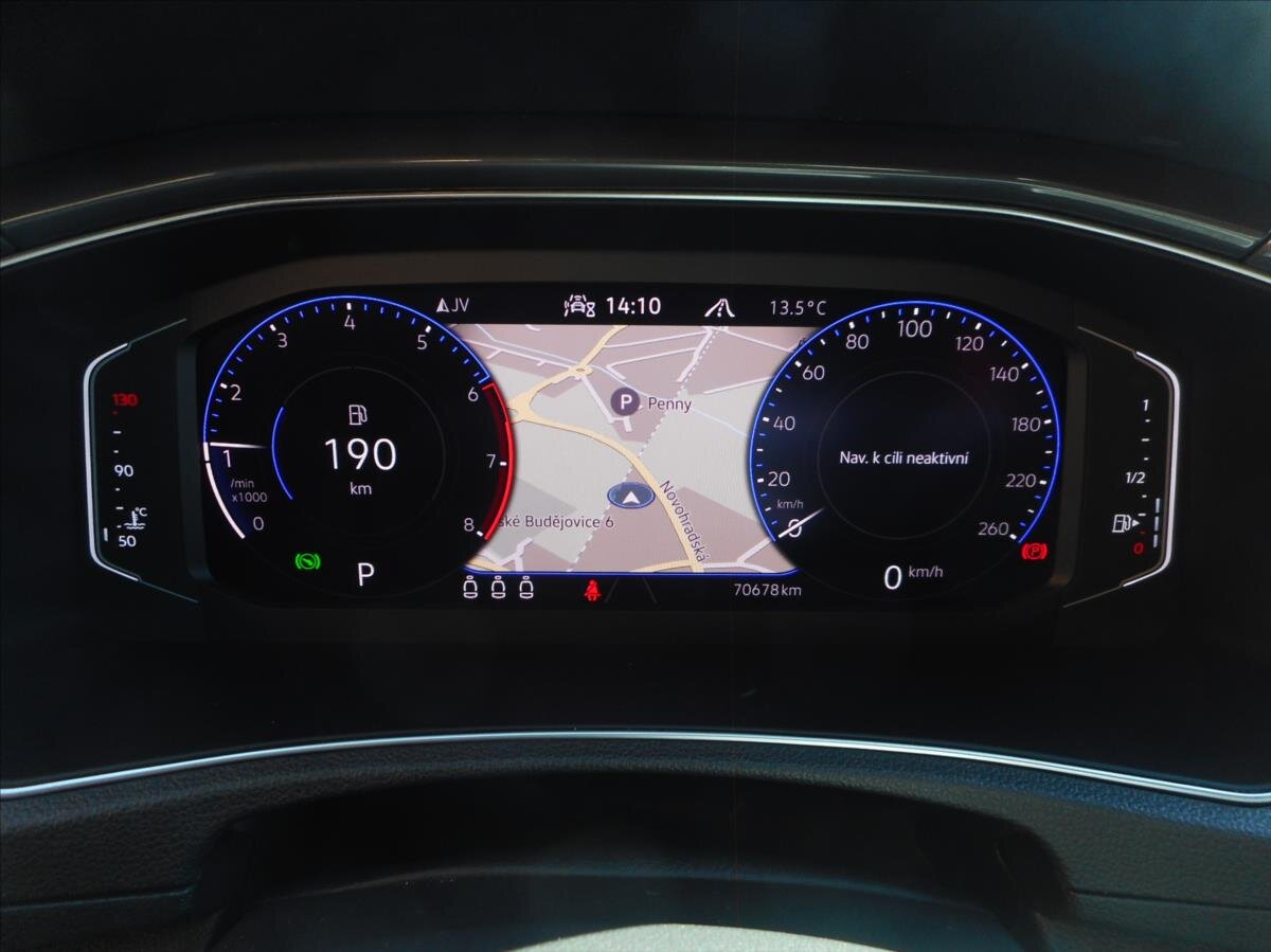 Volkswagen T-Roc SUV / Terénní 1,5 l 110 kw