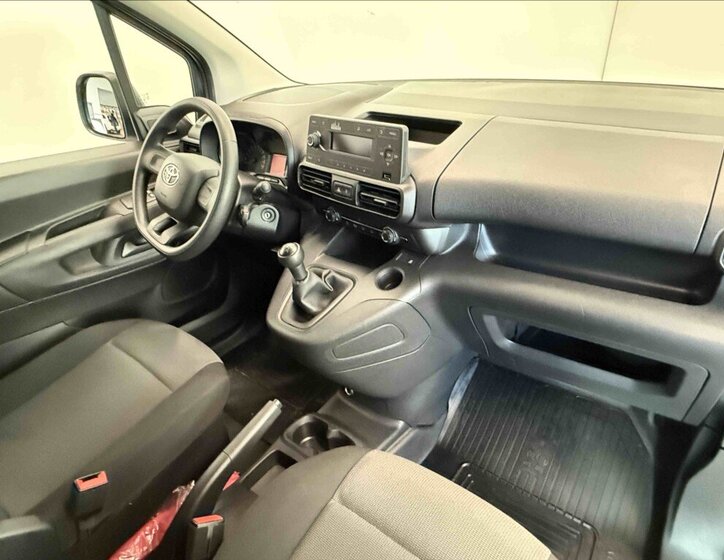 Toyota ProAce City VAN-Minibus 1,5 l 75 kw