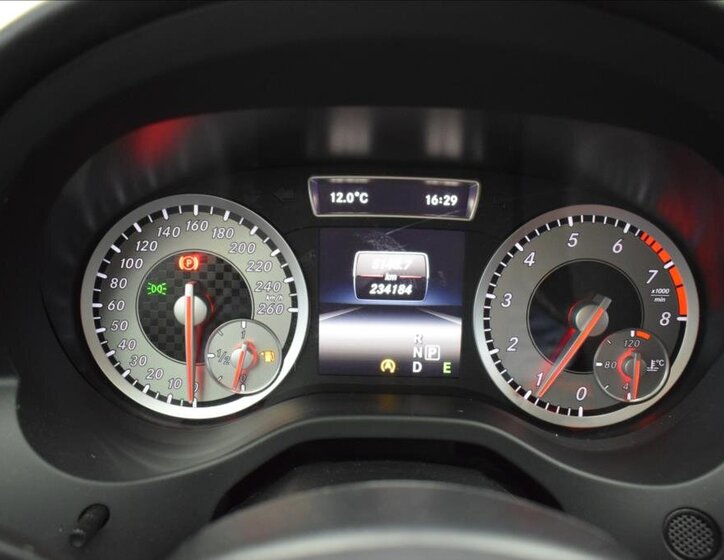 Mercedes-Benz Třídy A Hatchback 2,0 l 155 kw