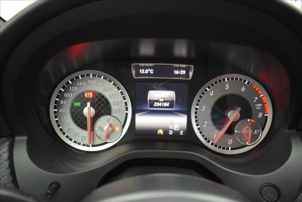 Mercedes-Benz Třídy A Hatchback 2,0 l 155 kw