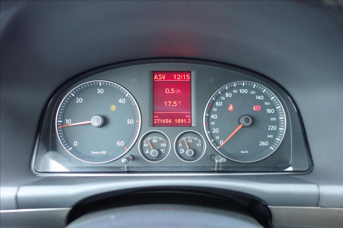 Volkswagen Touran MPV 2,0 l 103 kw