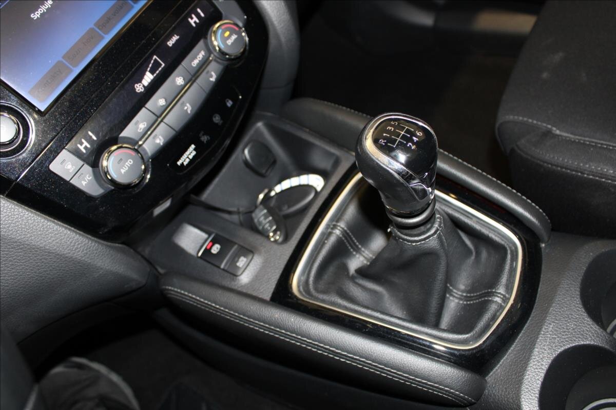 Nissan Qashqai SUV / Terénní 1,6 l 96 kw