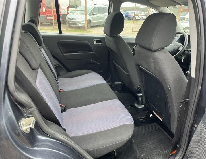 Ford Fusion Kombi 1,4 l 59 kw