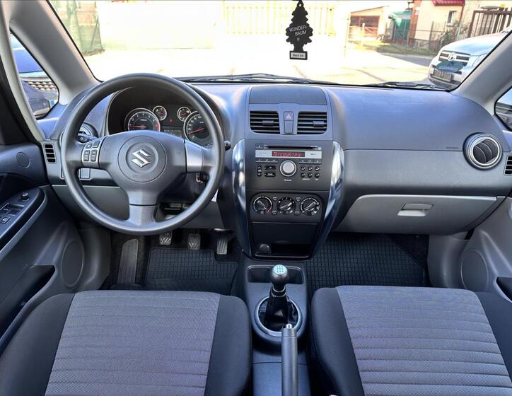 Suzuki SX4 14