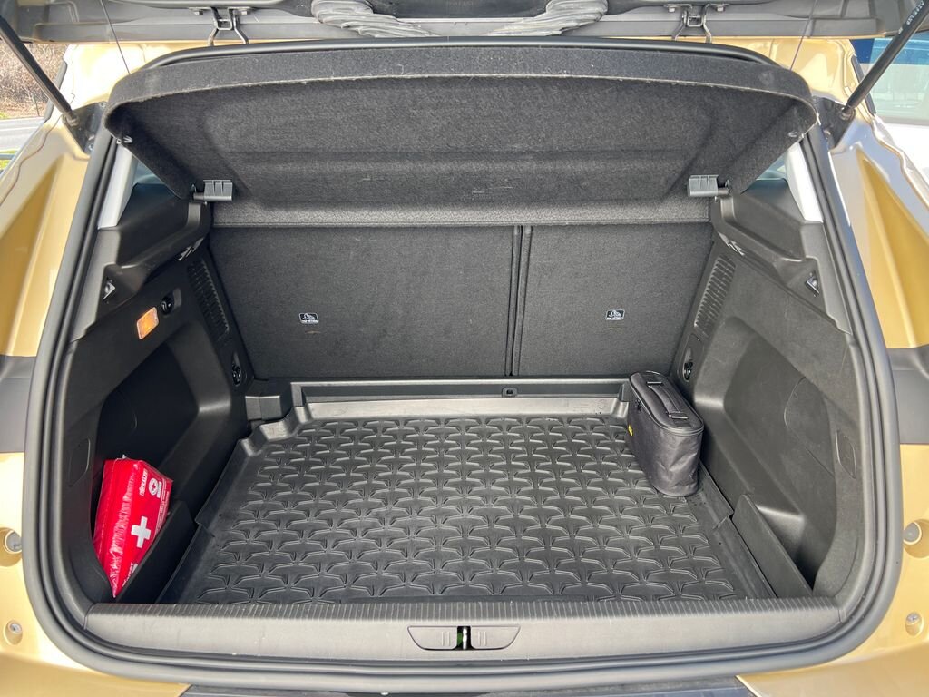 Opel Grandland X Hatchback 1,2 l 96 kw