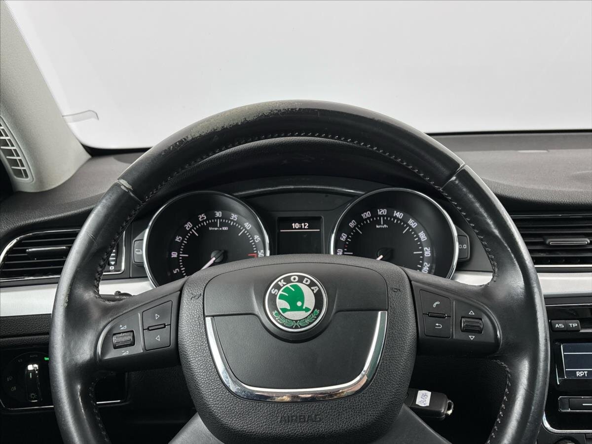 Škoda Superb Kombi 2,0 l 103 kw