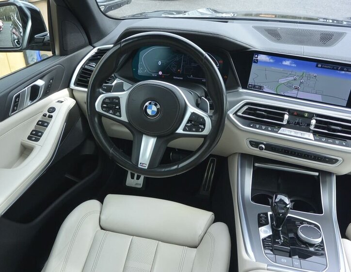 BMW X5 SUV / Terénní 3,0 l 250 kw