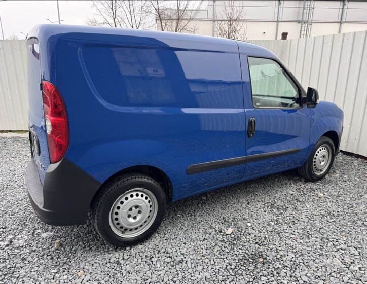 Fiat Dobló cargo Skříň 1,4 l 70 kw