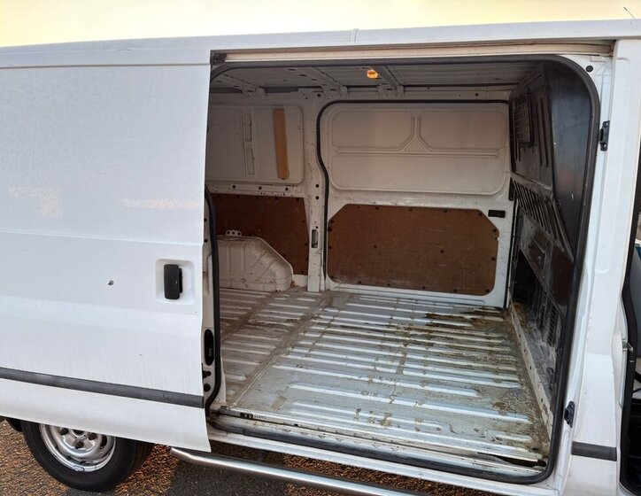 Ford Transit 14