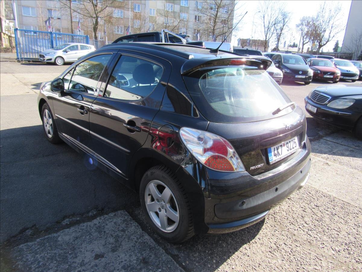 Peugeot 207 Hatchback 1,4 l 70 kw