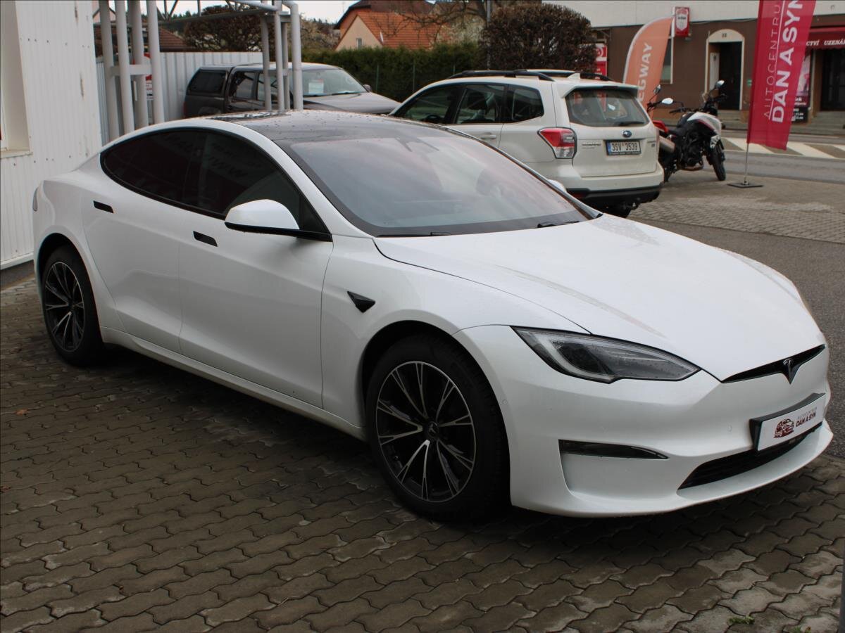 Tesla Model S Hatchback 0,0 493 kw