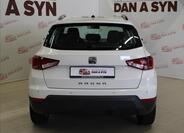Seat Arona 5