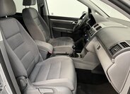 Volkswagen Touran MPV 1,6 l 75 kw