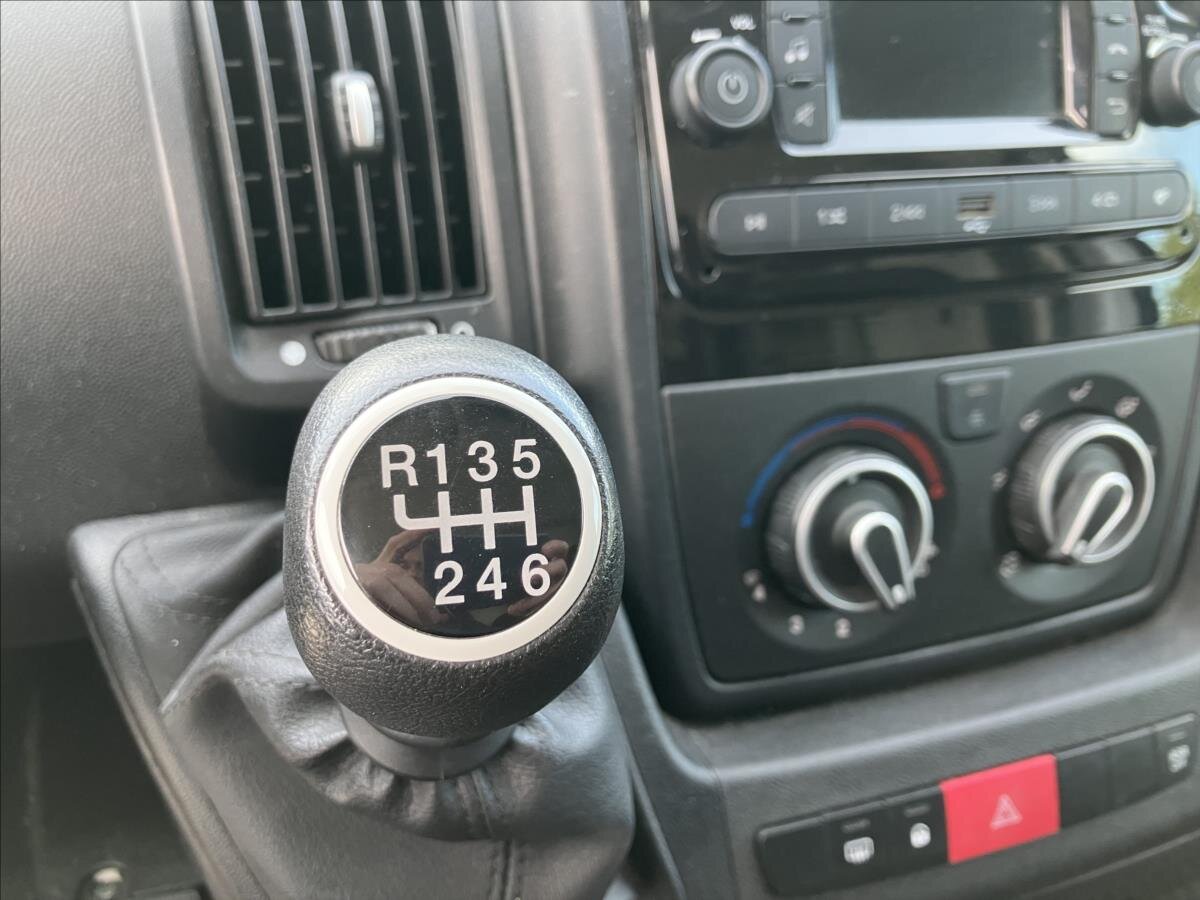 Peugeot Boxer Skříň 2,2 l 121 kw